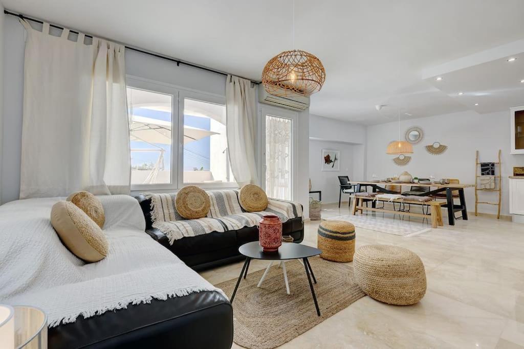 Apartment House Costabella